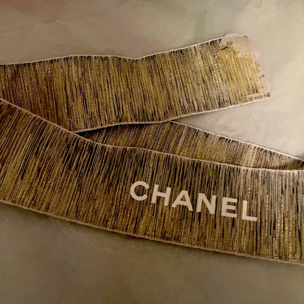 CHANEL SPECIAL EDITION HOLIDAY RIBBON.